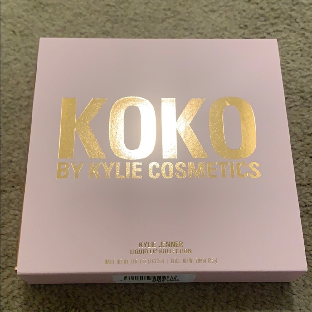 Liquid lip kollection